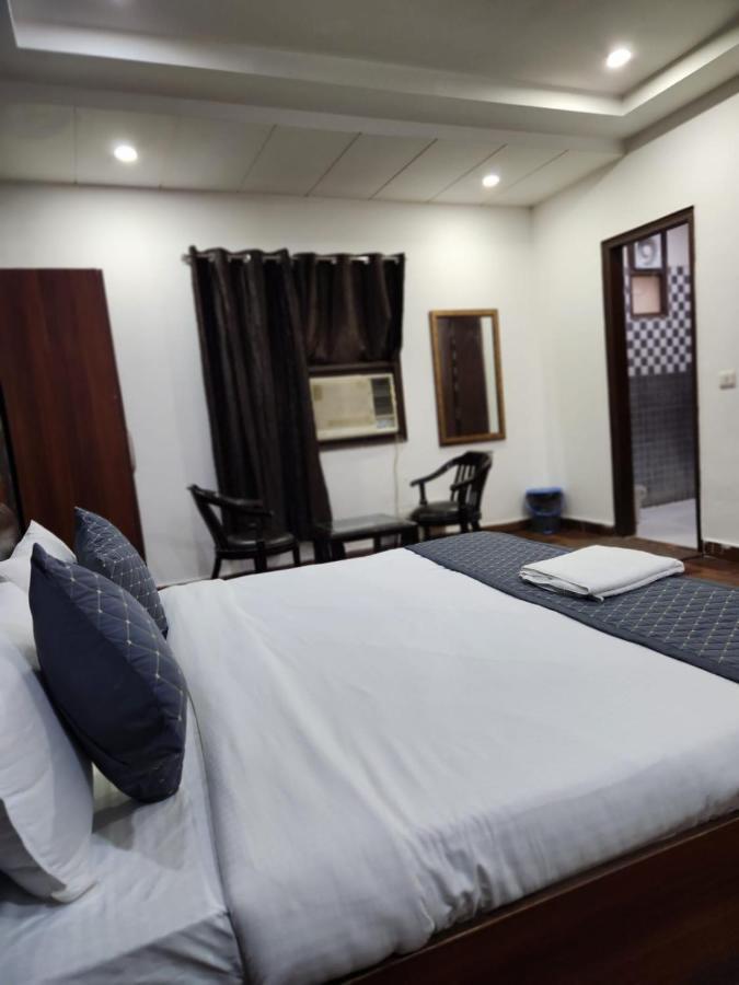 Hotel Aerotech Suite Neu-Delhi Exterior foto