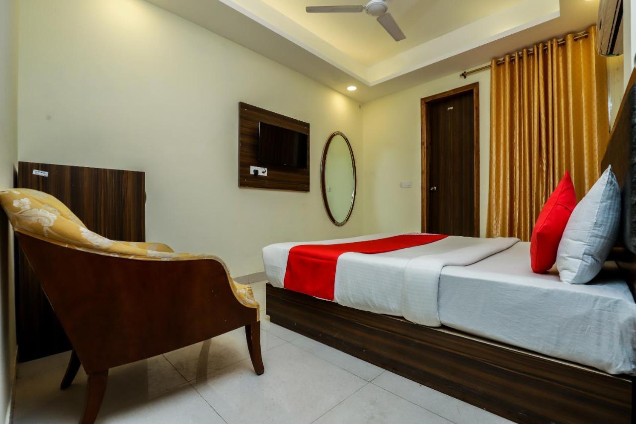 Hotel Aerotech Suite Neu-Delhi Exterior foto